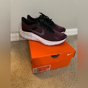 NEW Nike Zoom Winflo8